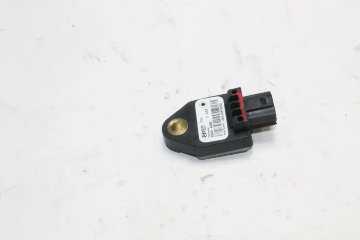 Kia Ceed (2012 - 2015) 95920A6000 Датчик удара SRS — фото 10
