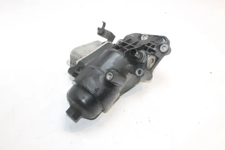 Kia Ceed (2012 - 2015) 264002A325 Кронштейн масляного фильтра — фото 10