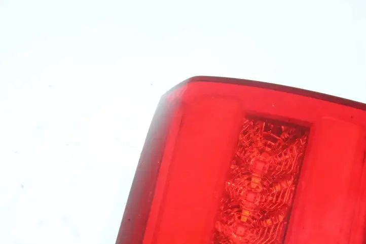 Kia Ceed (2012 - 2015) 92404A23 Задний фонарь в крышке багажника — фото 7