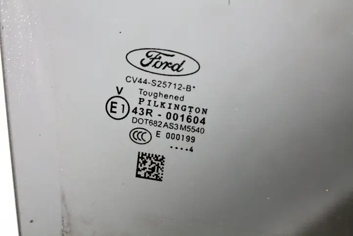 Ford Kuga II (2013 - 2019) CV44S25712B Стекло задней двери — фото 3