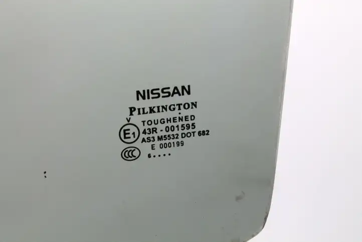 Nissan Qashqai (2013 - 2017) Стекло задней двери — фото 2