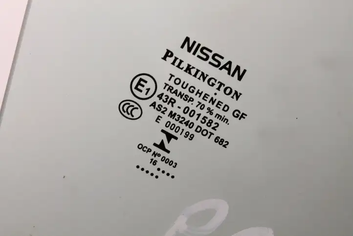 Nissan Qashqai (2013 - 2017) Стекло передней двери — фото 2