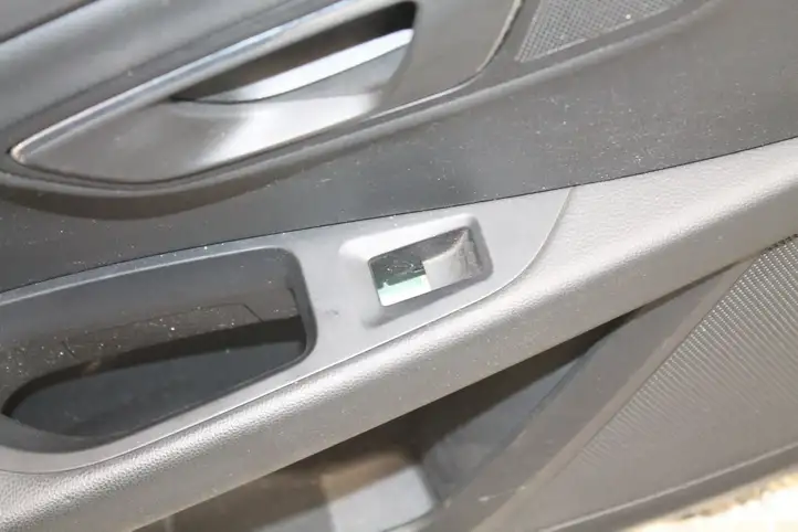 Seat Leon (5F) (2012 - 2019) Обшивка задней двери — фото 10