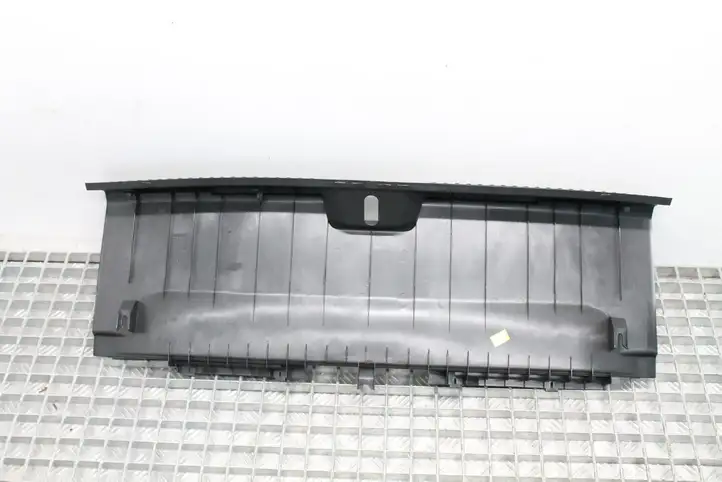 Seat Leon (5F) (2012 - 2019) 5F0863458A Отделка порога багажника — фото 5