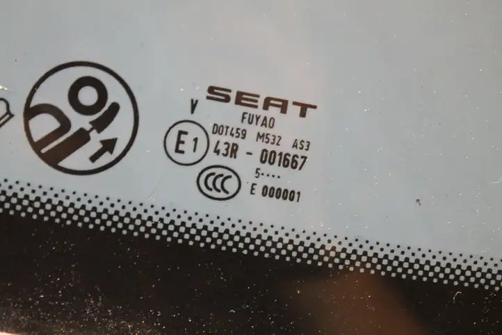 Seat Leon (5F) (2012 - 2019) Заднее боковое стекло — фото 4