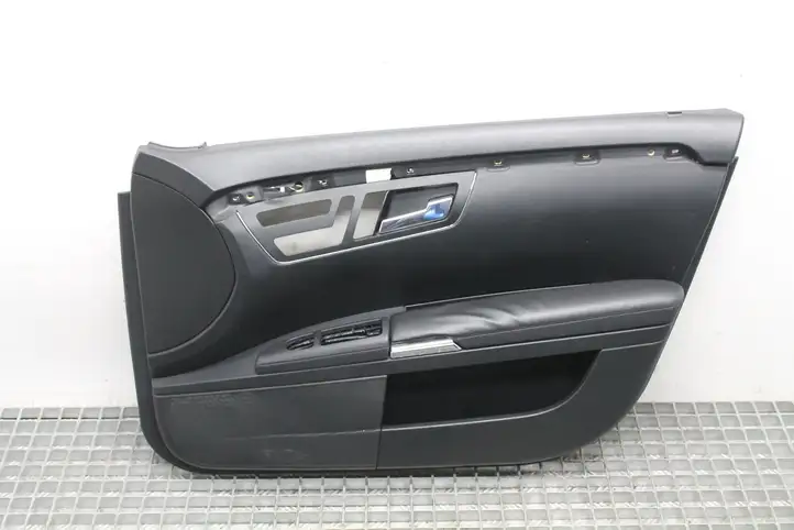 Mercedes-Benz S W221 (2005 - 2013) Обшивка передней двери — фото 1