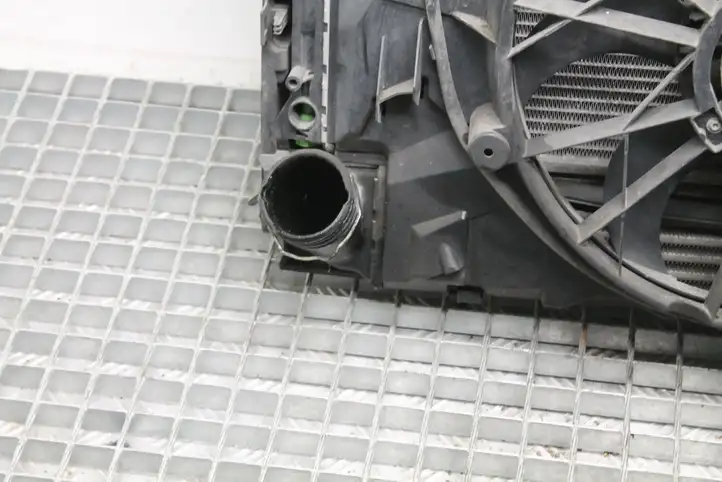 BMW 3 E90 E91 (2005 - 2012) 0130303941 Комплект радиаторов охлаждения — фото 8