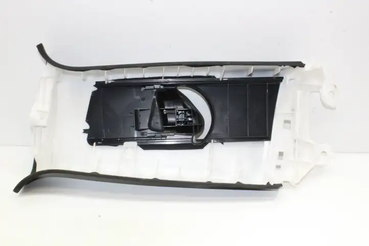 Lexus RX 450H (2015 - 2019) 7302358010 Верхняя обшивка стойки B — фото 4