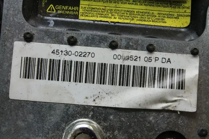 Toyota Corolla E120 E130 (2000 - 2004) Подушка безопасности руля — фото 4