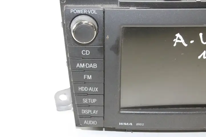 Toyota Avensis T270 (2009 - 2012) 8612020A80 Магнитола / мультимедийная система — фото 2