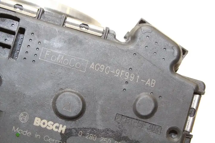 Ford S-MAX (2010 - 2015) AG9G9F991AB Дроссельная заслонка — фото 3