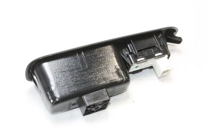 Citroen C4 Grand Picasso (2013 - 2016) 98007337ZD Кнопка фаркопа в багажнике — фото 2