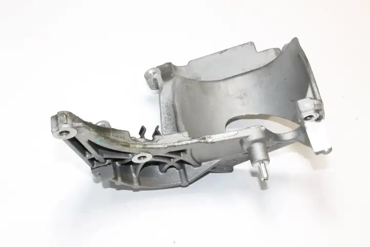 Citroen C4 Grand Picasso (2013 - 2016) 9672309780 Кронштейн топливного насоса — фото 1