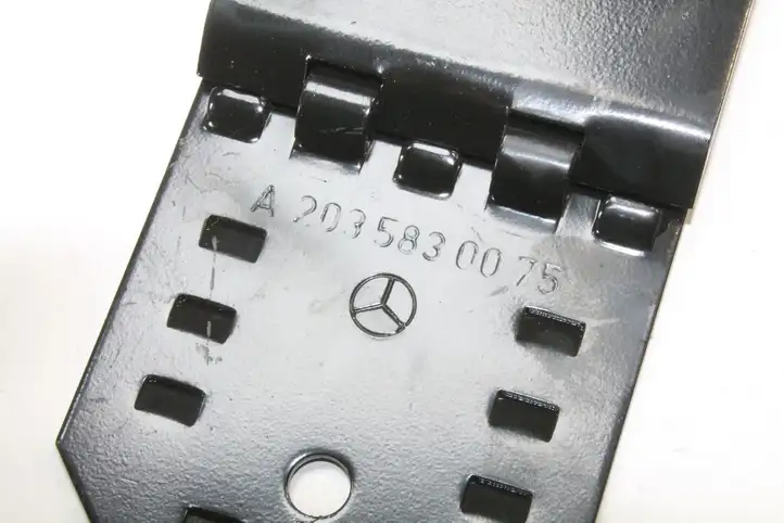 Mercedes-Benz SLK R172 (2011 - 2017) A2035830075 Прочие детали салона — фото 3