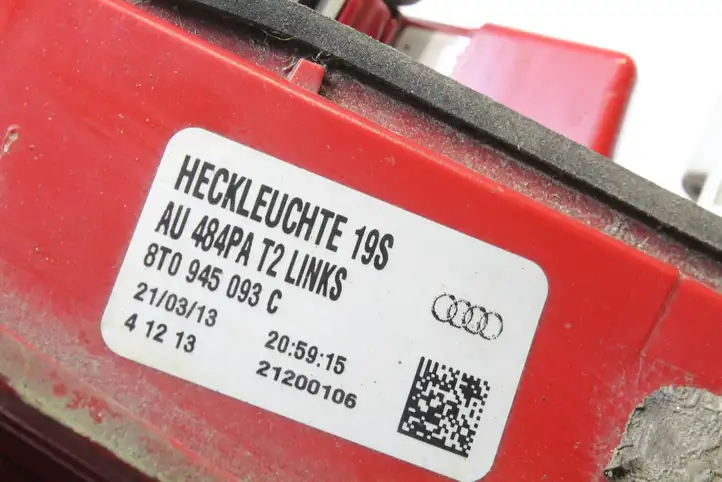 Audi A5 8T 8F (2011 - 2016) 8T0945093C Задний фонарь в кузове — фото 2