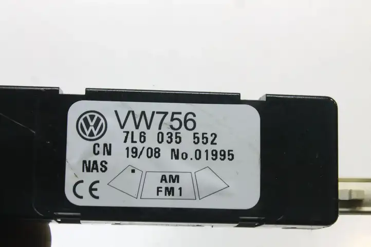 Volkswagen Touareg I (2002 - 2010) 7L6035552 Усилитель антенны — фото 3