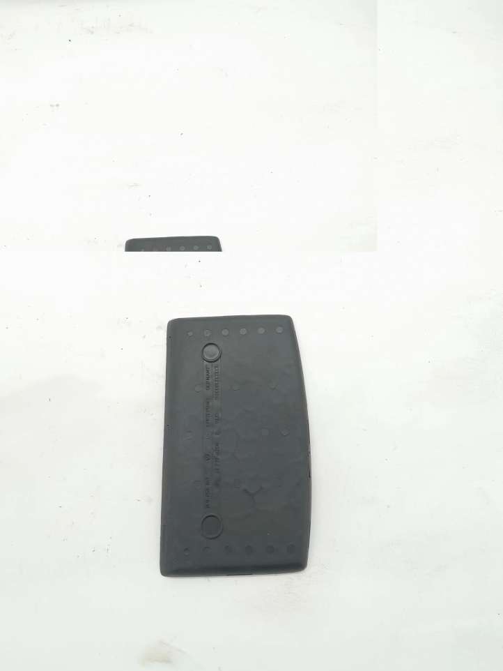 Volkswagen Jetta V (2005 - 2010)  1K0858167 Подстилочка ящика для вещей