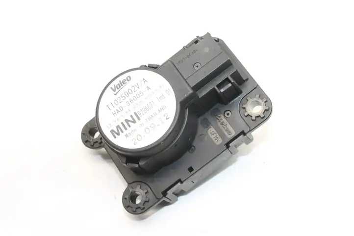 Mini Cooper Countryman R60 (2010 - 2016) 9286871 Двигатель задвижки потока воздуха — фото 1