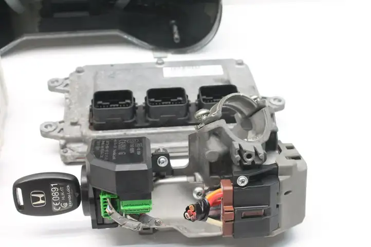 Honda Insight (2009 - 2011) 37820RBJE79 Комплект системы зажигания — фото 4