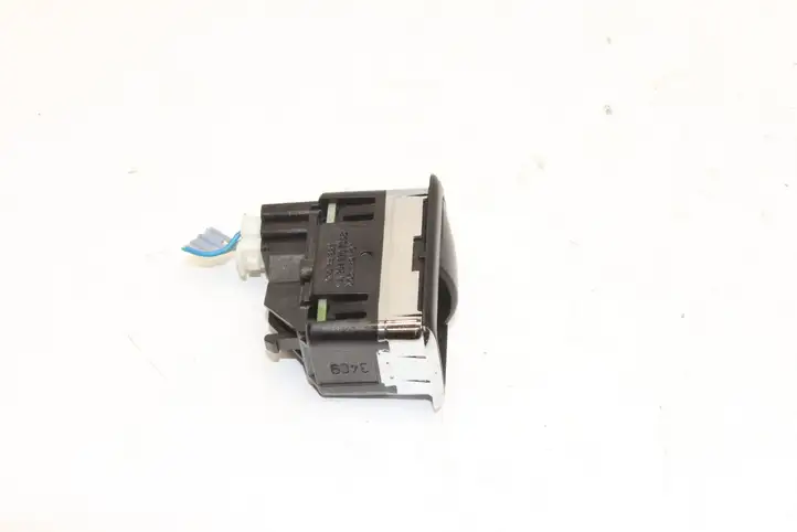 Mercedes-Benz C W204 (2007 - 2014) A2048707358 Блок кнопок стеклоподъемников — фото 2