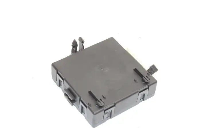 Mercedes-Benz C W204 (2007 - 2014) A2128203485 Блок управления дверью — фото 2