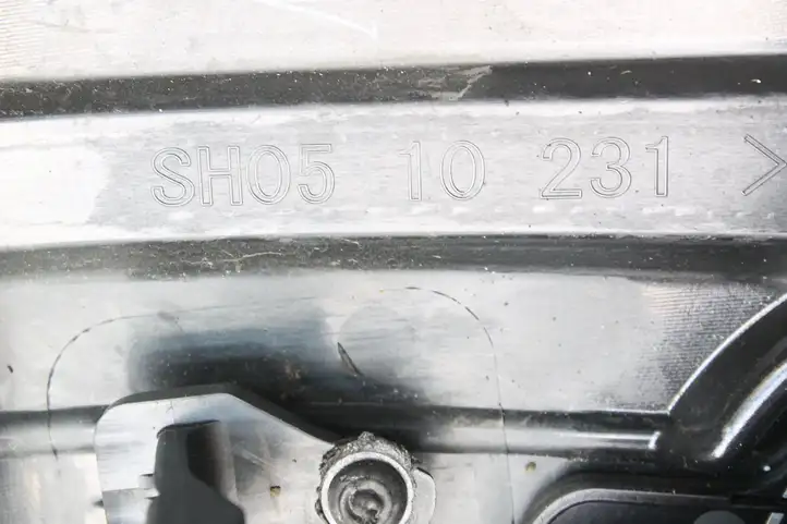 Mazda 3 II (2013 - 2017) SH0510231 Крышка двигателя декоративная — фото 7