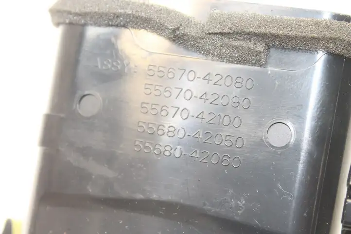 Toyota RAV 4 (XA40) (2012 - 2018) 5567042080 Воздушная решетка панели — фото 6
