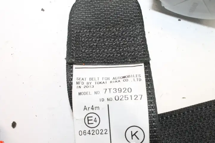Toyota RAV 4 (XA40) (2012 - 2018) 7T3920 Задний ремень безопасности — фото 4