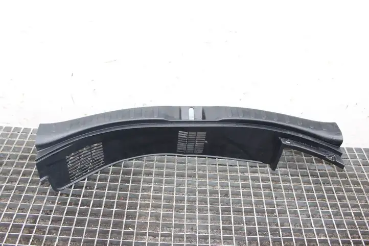 Toyota RAV 4 (XA40) (2012 - 2018) 5838742060 Отделка порога багажника — фото 1