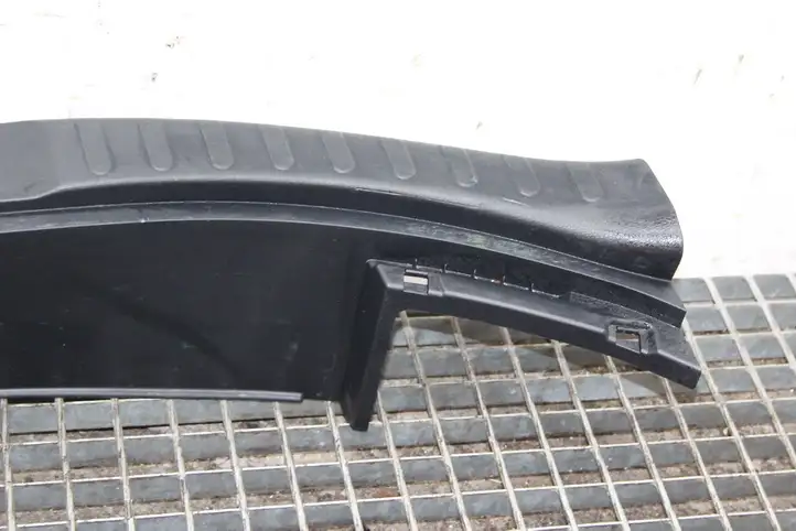 Toyota RAV 4 (XA40) (2012 - 2018) 5838742060 Отделка порога багажника — фото 4