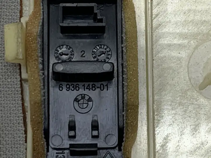 BMW 5 E60 E61 (2004 - 2010) 7125068 Включатель раздвижной крыши — фото 9