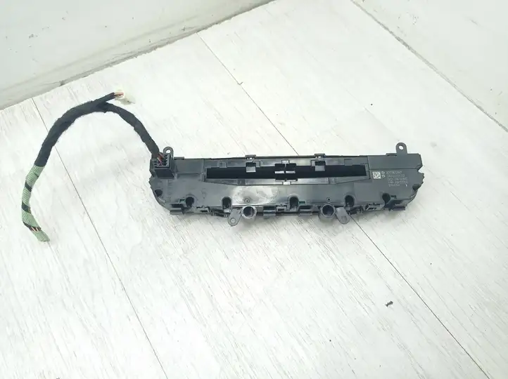 Mercedes-Benz C W205 (2014 - 2021) A2059053601 Другие включатели / ручки/ переключатели — фото 3