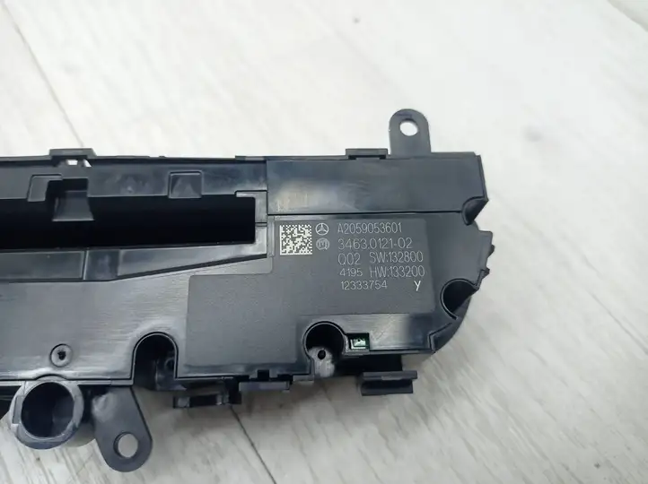 Mercedes-Benz C W205 (2014 - 2021) A2059053601 Другие включатели / ручки/ переключатели — фото 4