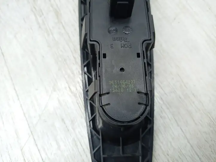 Citroen C4 (2004 - 2008) 9651464277 Кнопка стеклоподъемников — фото 6