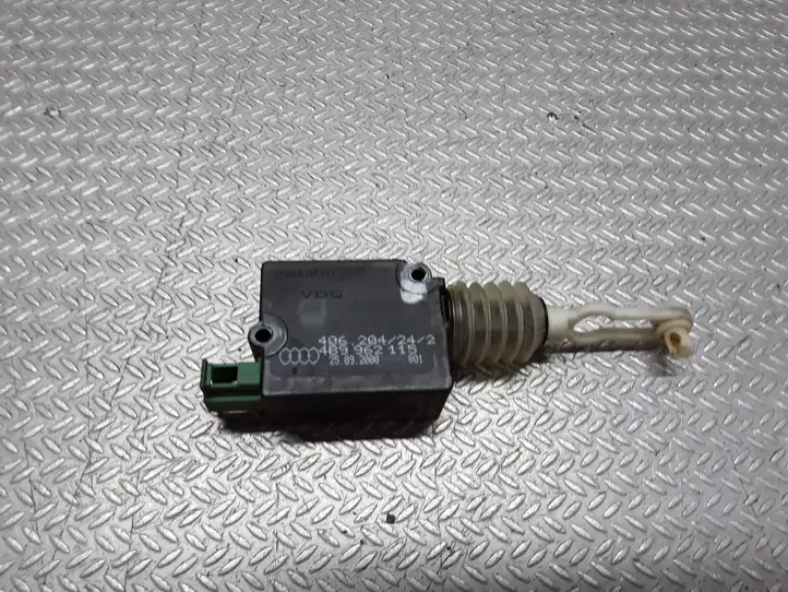 Audi A6 allroad (2000 - 2006)  4B9962115 Двигатель центрально замка