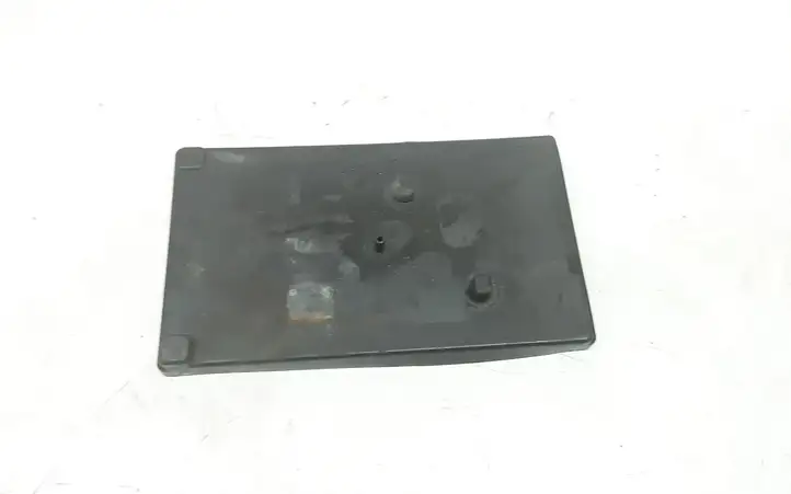 Toyota Avensis Verso (2001 - 2004) 7443120100 Площадка аккумулятора — фото 2