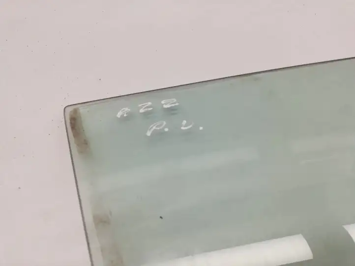 Toyota C-HR (2016 - 2022)   Основное стекло передних дверей (четырехдверного автомобиля)