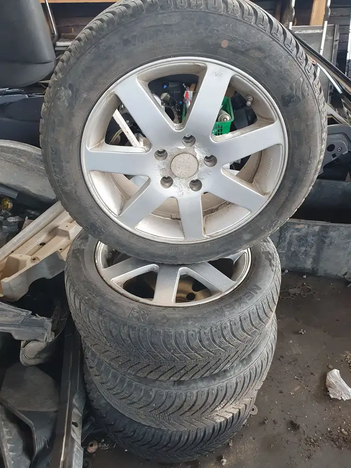 Toyota Corolla Verso AR10 (2004 - 2009) Легкосплавный колесный диск R16 — фото 1