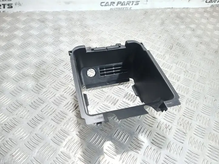 Land Rover Range Rover L322 (2002 - 2005) 8264232 Прочие детали салона — фото 1