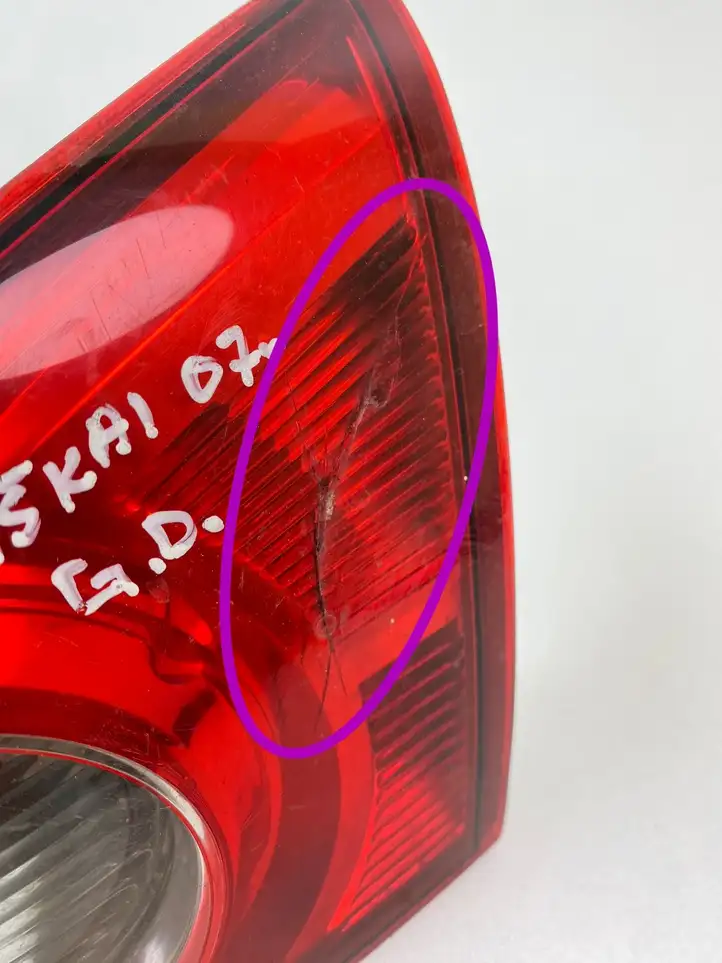 Nissan Qashqai (2006 - 2010) 89071064 Задний фонарь в крышке багажника — фото 4