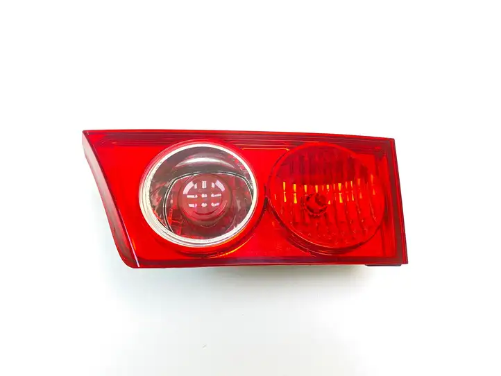 Honda Accord (2003 - 2007) P3214R Задний фонарь в крышке багажника — фото 1
