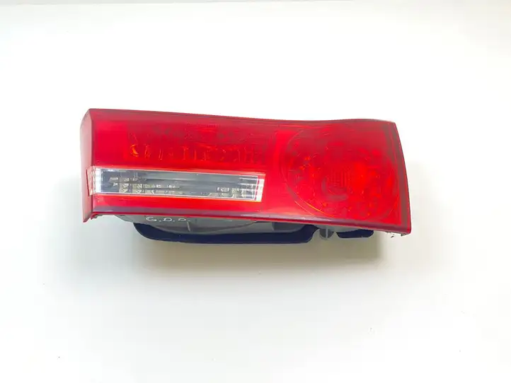 Honda Accord (2008 - 2016) Задний фонарь в крышке багажника — фото 4