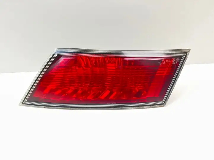 Honda Civic (2006 - 2011) 22616721 Задний фонарь в крышке багажника — фото 1