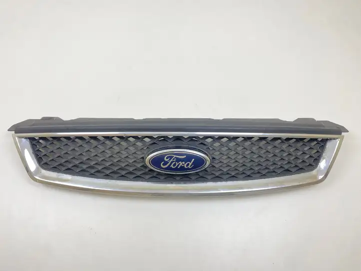Ford Focus (2005 - 2008) 4M518138B Верхняя решетка радиатора — фото 1