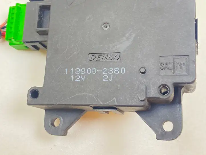 Honda CR-V (2006 - 2009) 1138002380 Двигатель задвижки потока воздуха — фото 4