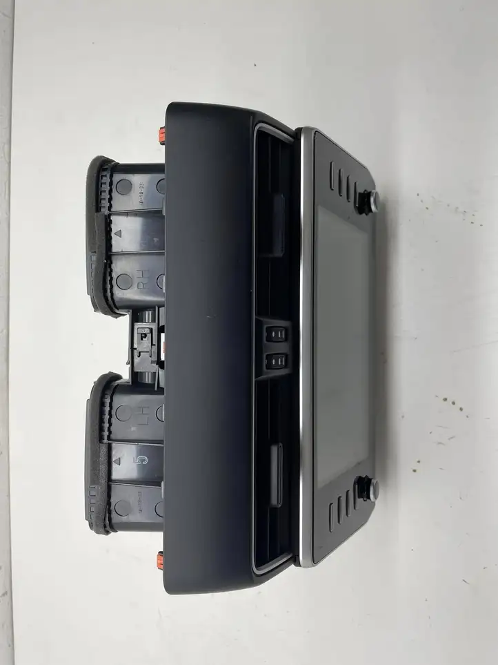 Toyota Land Cruiser (J150) (2009 - ) 8614060G51 Магнитола / мультимедийная система — фото 9