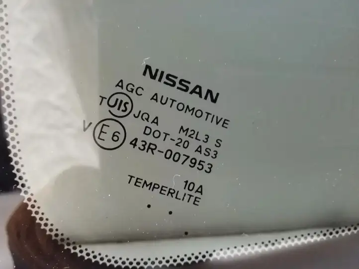 Nissan X-Trail T32 (2014 - 2021) Заднее боковое стекло — фото 2