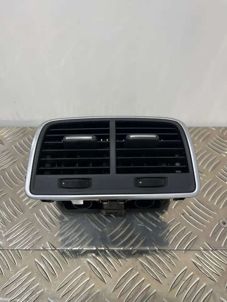 Audi A6 C7 (2011 - 2014) 4G0819203 Задний воздушный дефлектор — фото 1