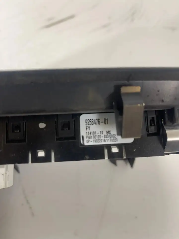 BMW 3 F30 F35 F31 (2012 - 2018) 9268476 Другие включатели / ручки/ переключатели — фото 3