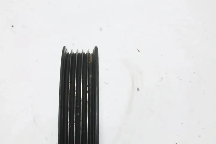 Hyundai i40 (2011 - ) Шкив насоса ГУР — фото 3